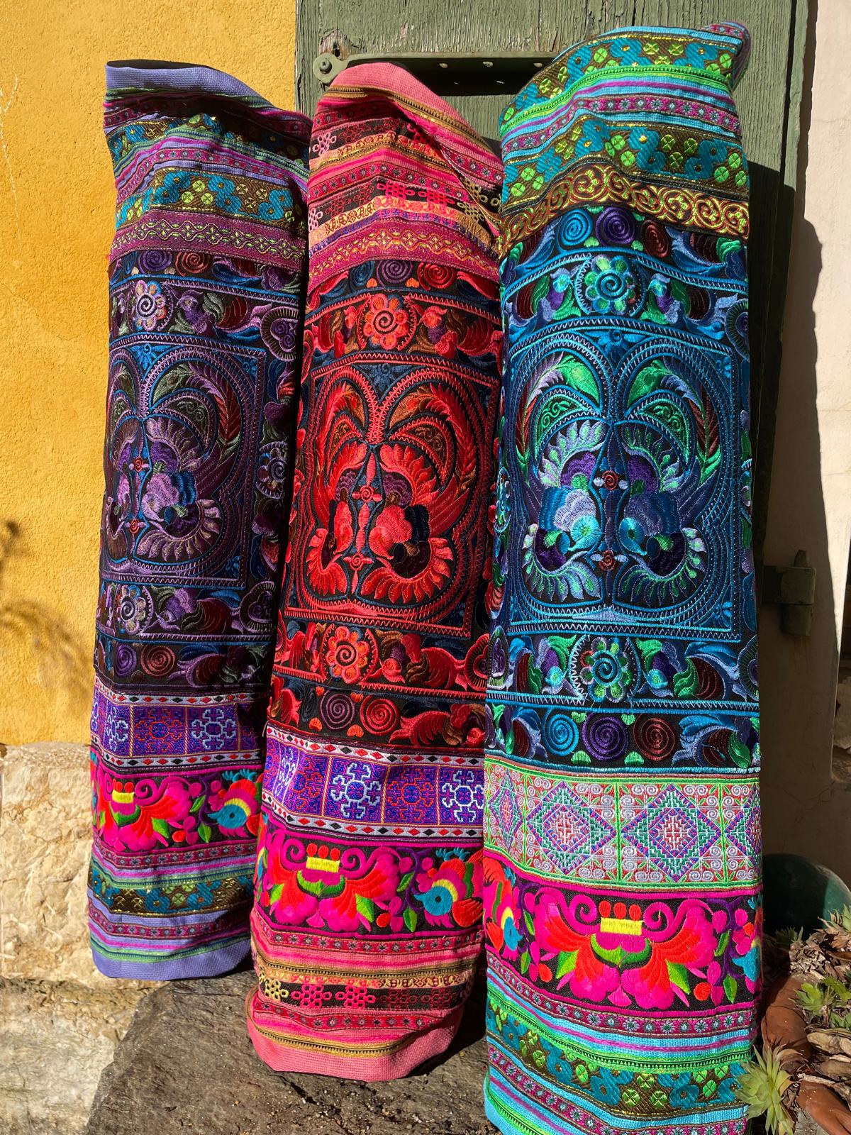 Sac brodé à la main