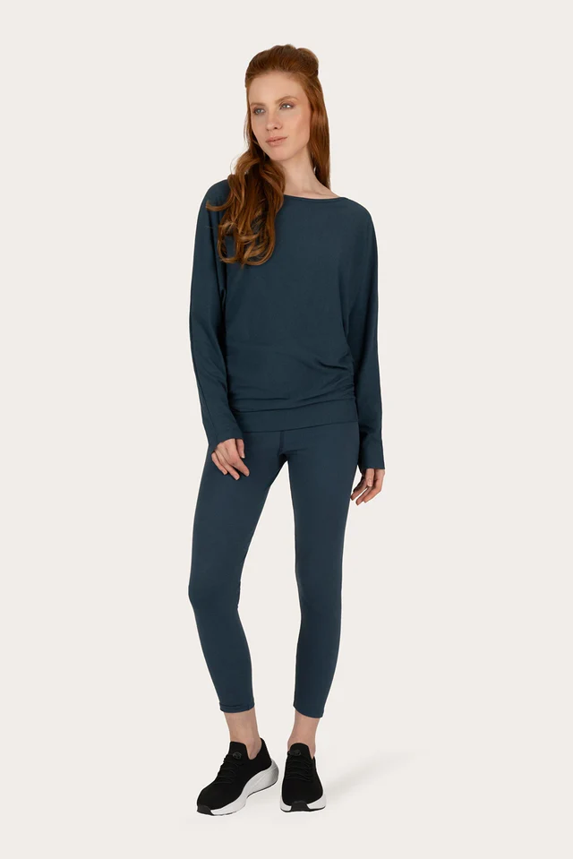 Budhi Batwing Yoga Longsleeve - Image 4